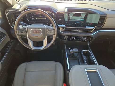 Used 2022 GMC Sierra 1500 SLT w/ SLT Convenience Package image 14