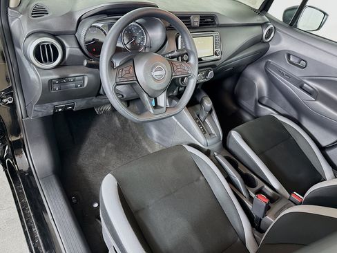 Used 2025 Nissan Versa S w/ Trunk Package FWD image 8