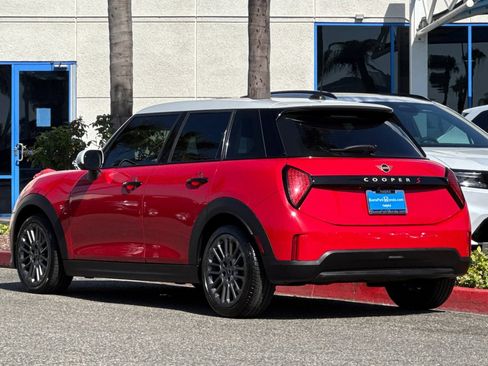 Used 2025 MINI Cooper S FWD image 3