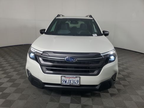 Used 2026 Subaru Forester Premium image 9