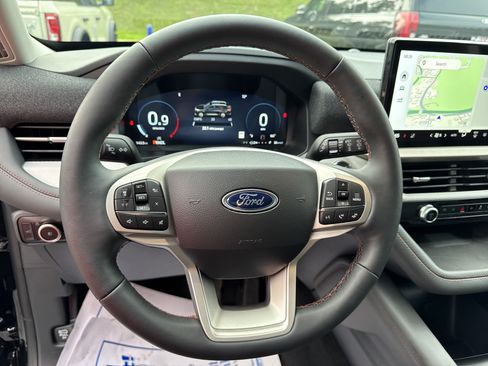 New 2026 Ford Explorer Active w/ Active Comfort Package AWD/4WD image 14