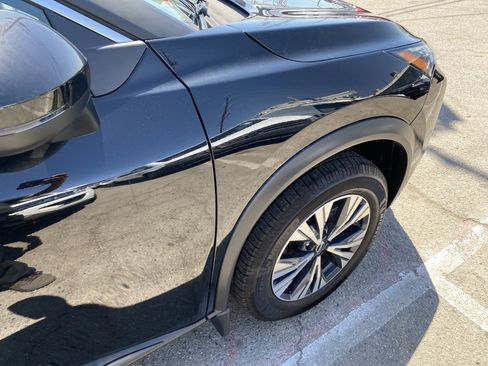 Used 2023 Nissan Rogue SV FWD image 30