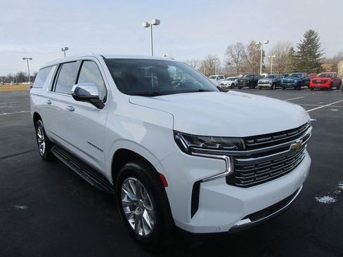 Certified 2023 Chevrolet Suburban Premier image 12