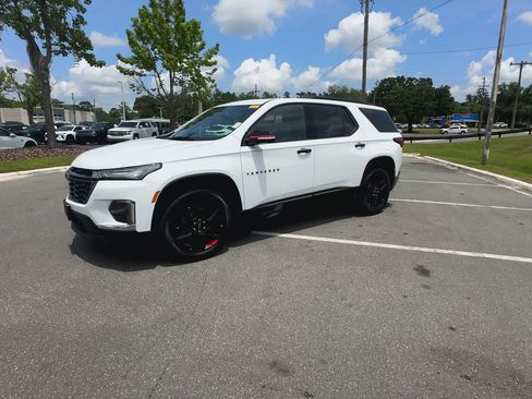 Certified 2023 Chevrolet Traverse Premier w/ Redline Edition image 5
