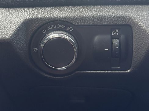 Used 2012 Chevrolet Cruze LT image 23