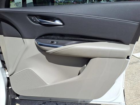 Used 2023 Cadillac XT4 Premium Luxury w/ Cold Weather Package FWD image 11