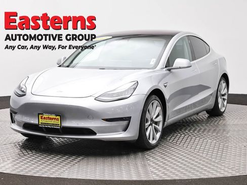 Used 2018 Tesla Model 3 Mid Range RWD image 1
