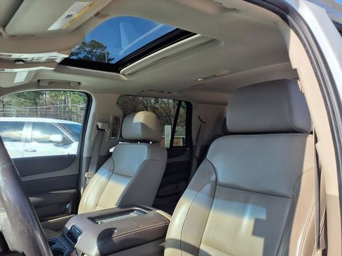 Used 2016 Chevrolet Tahoe LT w/ Luxury Package image 12