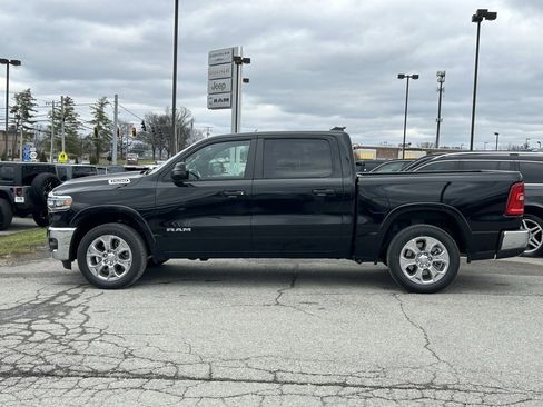 New 2026 RAM 1500 4x4 Crew Cab image 10