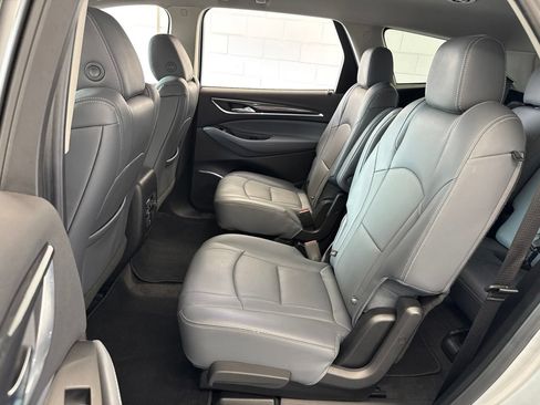 Used 2020 Buick Enclave Essence AWD/4WD image 39