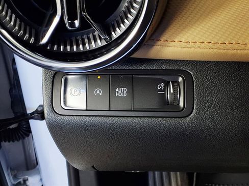 New 2026 Chevrolet Equinox ACTIV w/ Convenience Package III image 19