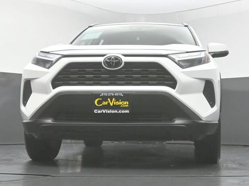 Used 2025 Toyota RAV4 XLE AWD/4WD image 47