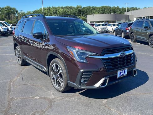 Used 2024 Subaru Ascent Touring w/ Popular Package #2 AWD/4WD image 9