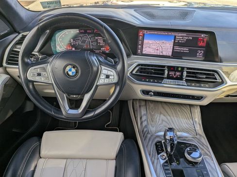 Used 2019 BMW X7 xDrive50i w/ Executive Package image 26