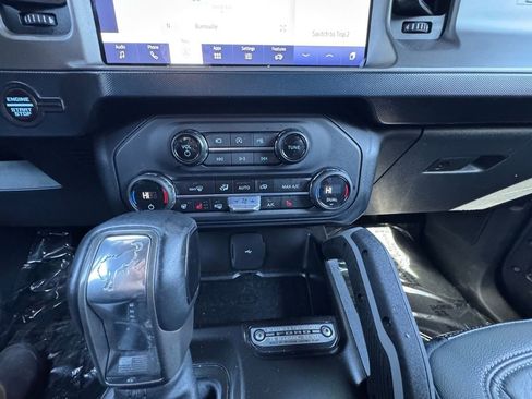 Used 2023 Ford Bronco Outer Banks AWD/4WD image 28
