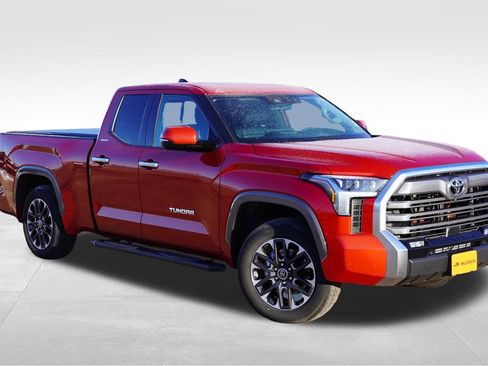 Used 2023 Toyota Tundra Limited image 1