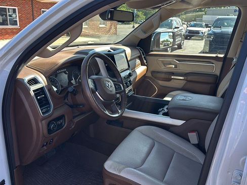 Used 2020 RAM 1500 Laramie RWD image 12