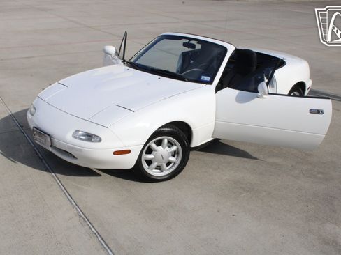 Used 1990 MAZDA MX-5 Miata image 7