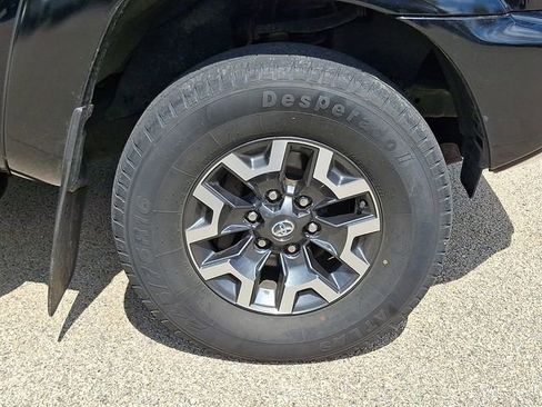 Used 2015 Toyota Tacoma 4x4 Access Cab V6 w/ SR5 Package image 8