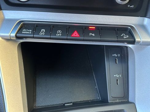 Used 2022 Audi Q3 2.0T Premium w/ Convenience Package image 33