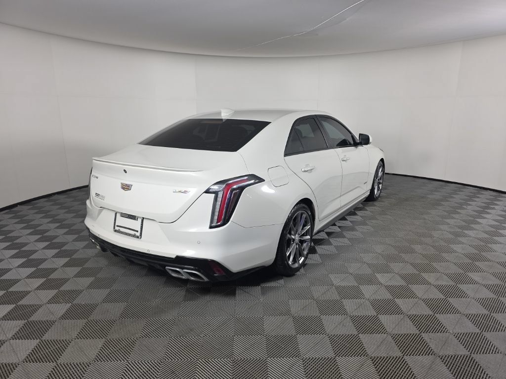 Used 2021 Cadillac CT4 V w/ Technology Package RWD image 5