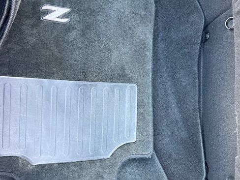 Used 2012 Nissan 370Z Roadster image 21