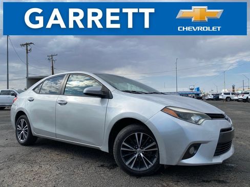 Used 2016 Toyota Corolla LE FWD image 1