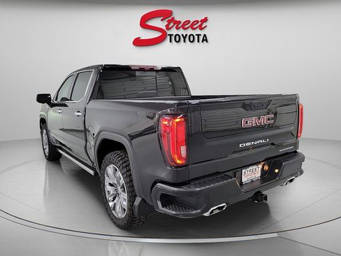 Used 2024 GMC Sierra 1500 Denali w/ Denali Reserve Package AWD/4WD image 2