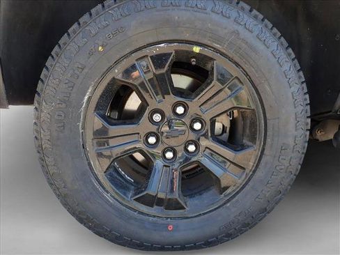 Used 2018 Chevrolet Tahoe LT w/ Luxury Package AWD/4WD image 7