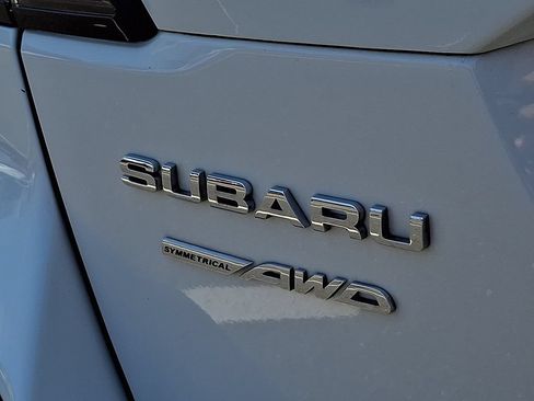 Used 2024 Subaru Outback Premium AWD/4WD image 31