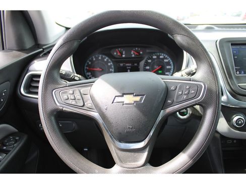 Used 2021 Chevrolet Equinox LS w/ LS Convenience Package image 18