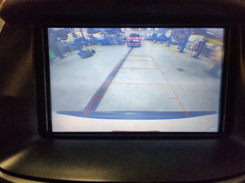 Used 2019 Chevrolet Tahoe LT w/ Luxury Package image 18