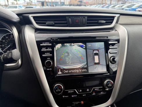 Used 2018 Nissan Murano SL w/ Moonroof Package image 11