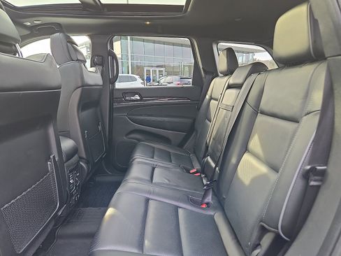 Used 2021 Jeep Grand Cherokee Overland image 11