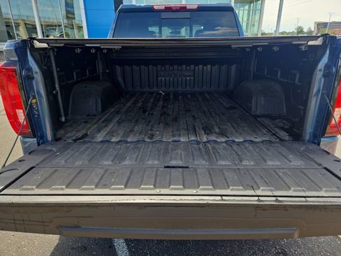 Used 2025 GMC Sierra 1500 Denali w/ Denali Reserve Package AWD/4WD image 13
