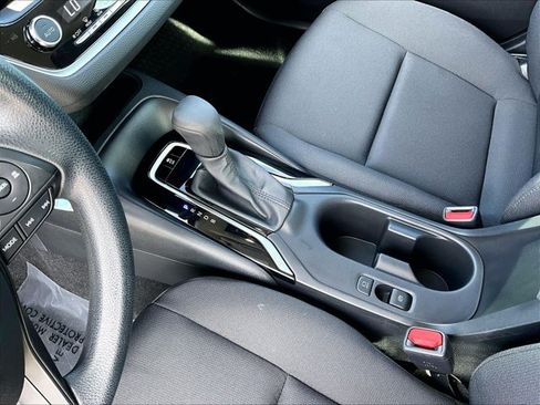 Used 2024 Toyota Corolla LE FWD image 14