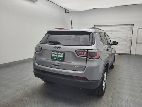 Used 2018 Jeep Compass Sport image 7
