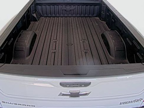 New 2026 Chevrolet Silverado 3500 High Country w/ High Country Premium Package AWD/4WD image 12