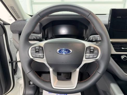 New 2026 Ford Explorer Active w/ Active Comfort Package AWD/4WD image 15