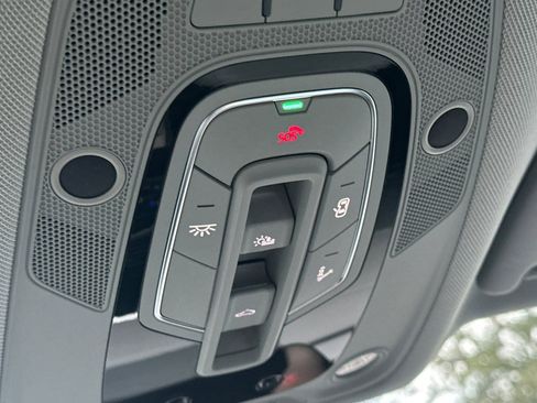 Used 2019 Audi Q5 2.0T Premium Plus w/ Premium Plus Package image 23