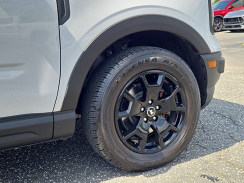 Used 2021 Ford Bronco Sport AWD/4WD image 12