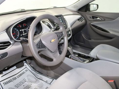 Used 2017 Chevrolet Malibu LS image 19