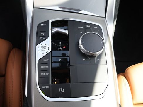 Used 2025 BMW 230i Coupe w/ M Sport Package RWD image 27
