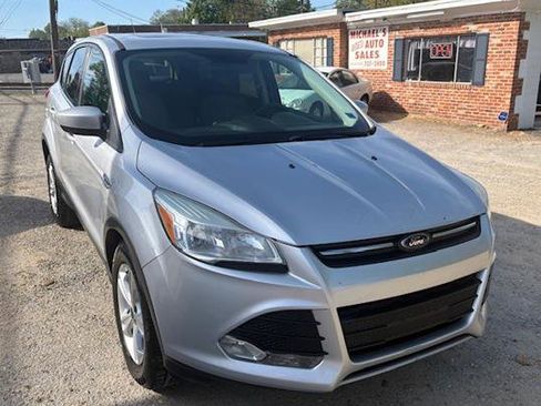 Used 2014 Ford Escape SE image 1