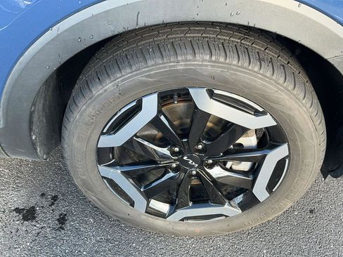 Used 2023 Kia Telluride S w/ S Sunroof Package image 7