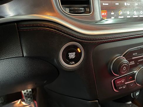 Used 2019 Dodge Charger Scat Pack w/ Technology Group image 21