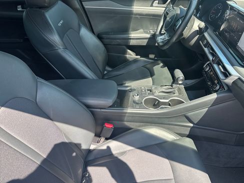 Used 2022 Kia K5 GT-Line image 11