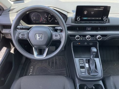 Used 2024 Honda CR-V LX image 10