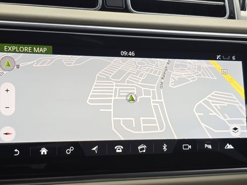 Certified 2021 Land Rover Range Rover P525 Westminster Edition image 22