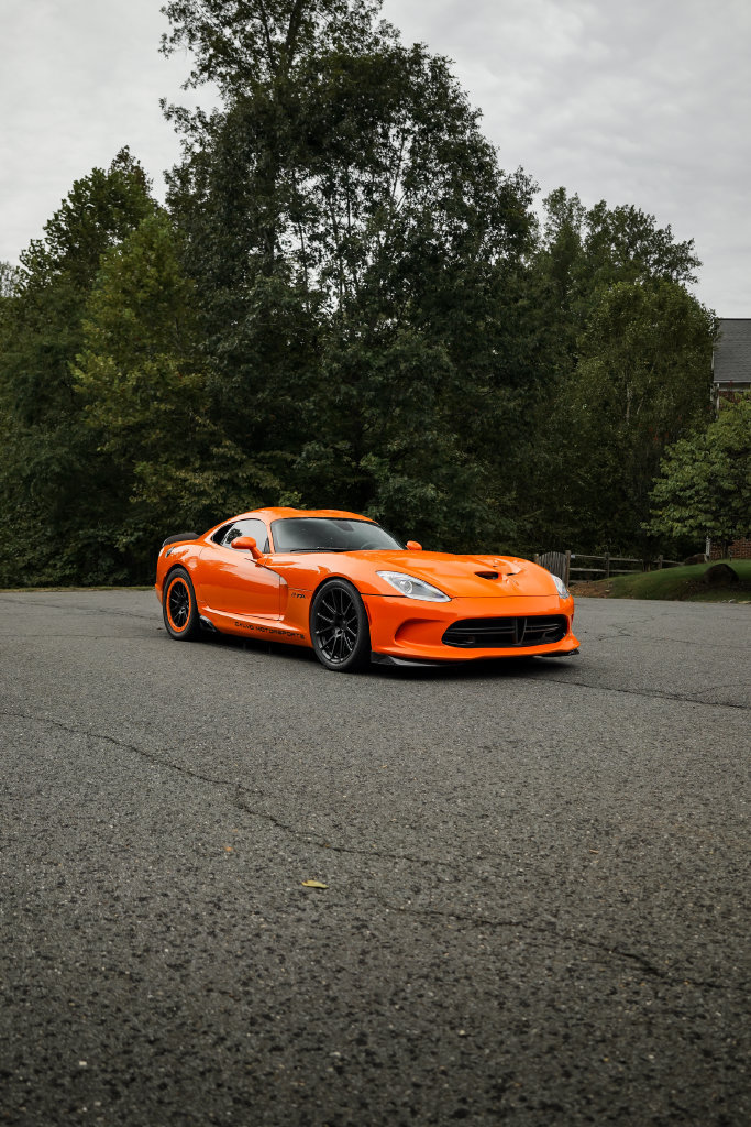 Used 2014 SRT Viper SRT-10 RWD image 35